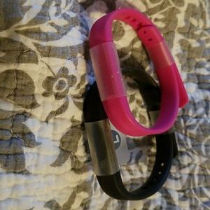 2 Fitbit flex 2 replacement bands (authentic)